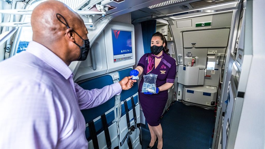 Delta ofrece a los clientes más espacio para viajar con mayor seguridad 